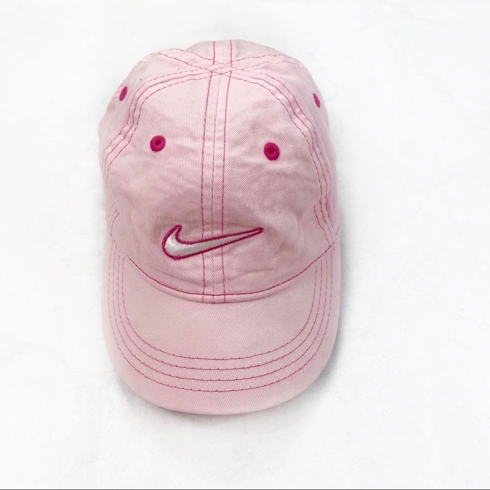 [Nike]